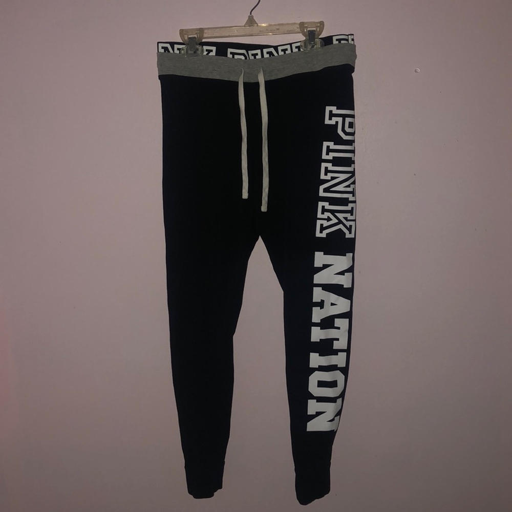 VS Pink leggings